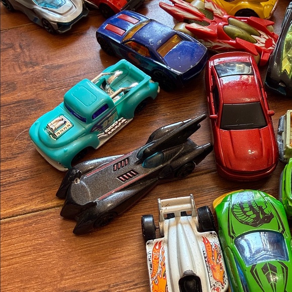 (36) Hot Wheel Cars Random Assorted Lot Bundle Set Toys - Picture 2 of 5